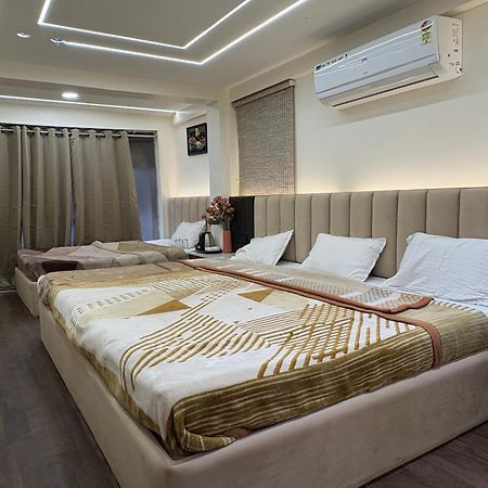 Hotel Anantshree 우자인 외부 사진